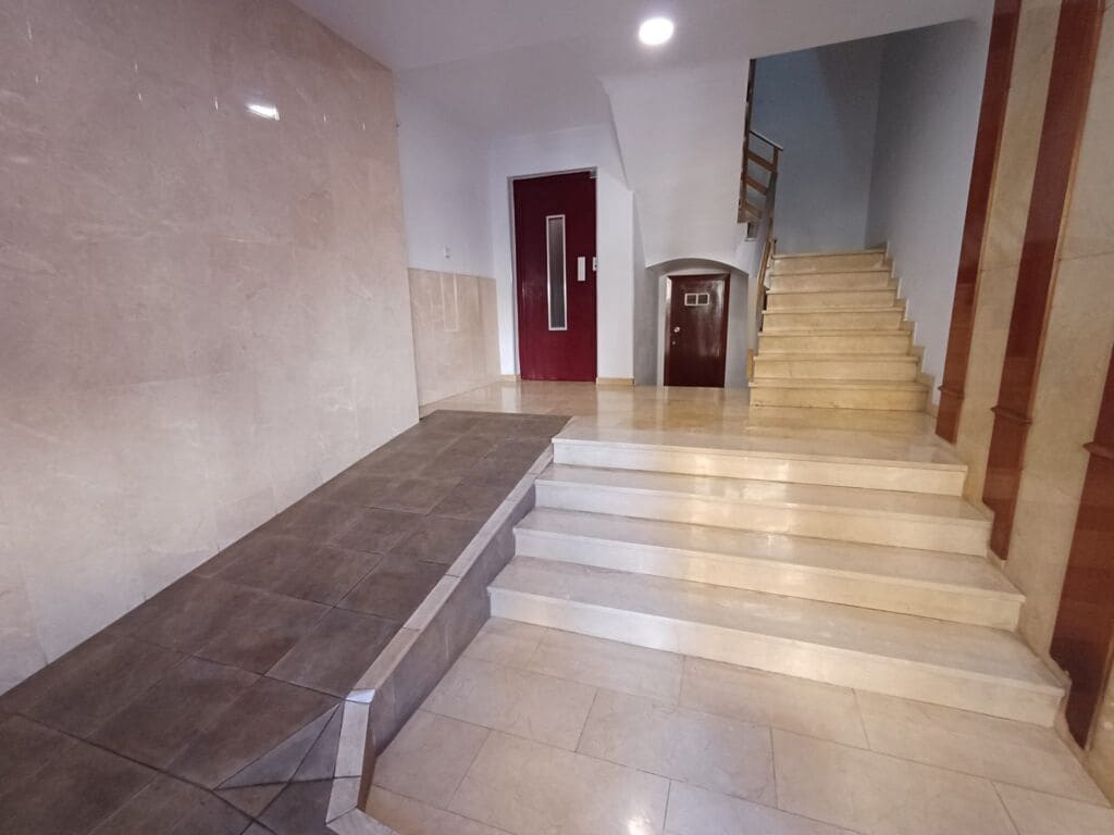 4 sovrum Lägenhet till salu i Oliva med garage - 119 000 € (Ref: 8934571)