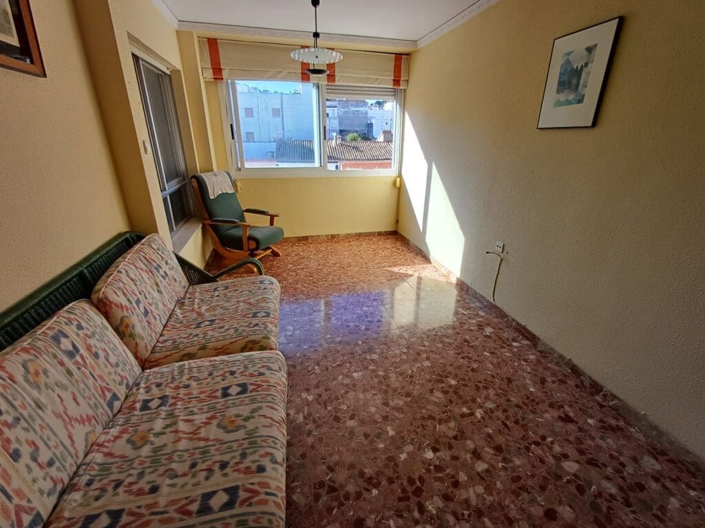 4 sovrum Lägenhet till salu i Oliva med garage - 119 000 € (Ref: 8934571)