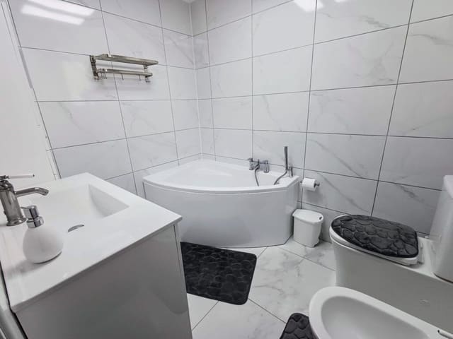 3 soveværelse Byhus til salg i Oliva - € 164.500 (Ref: 8939603)