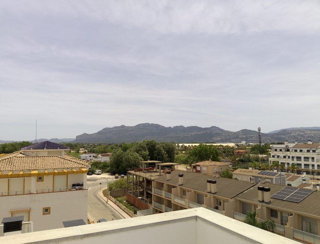 3 bedroom Apartment for sale in Oliva with pool garage - € 399,000 (Ref: 9036995)