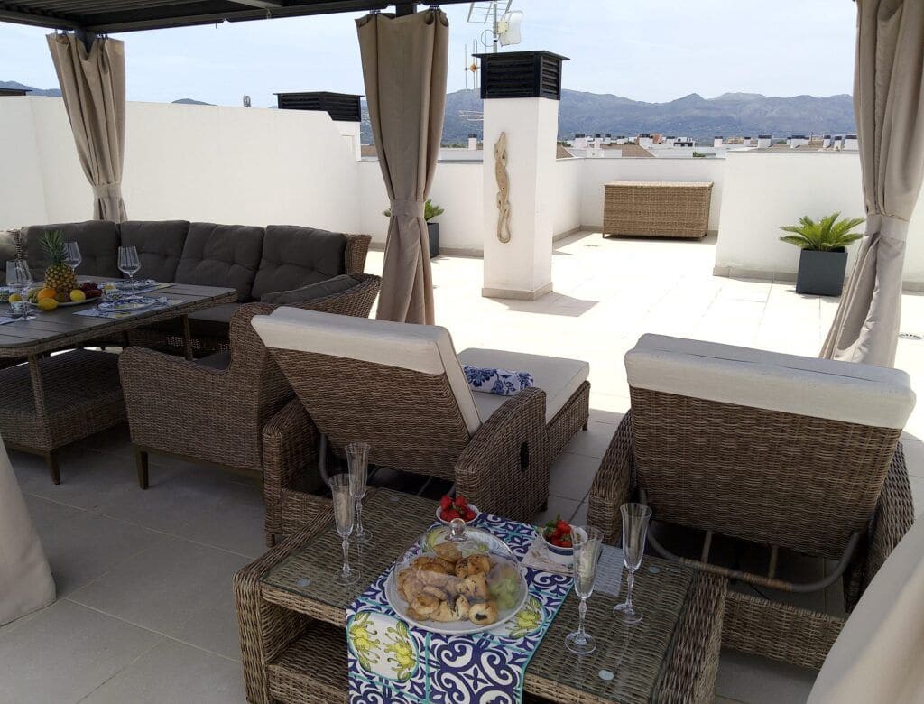 3 bedroom Apartment for sale in Oliva with pool garage - € 399,000 (Ref: 9036995)