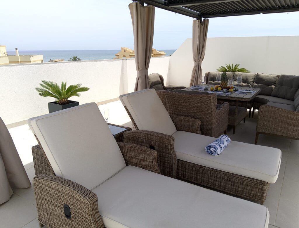 3 bedroom Apartment for sale in Oliva with pool garage - € 399,000 (Ref: 9036995)