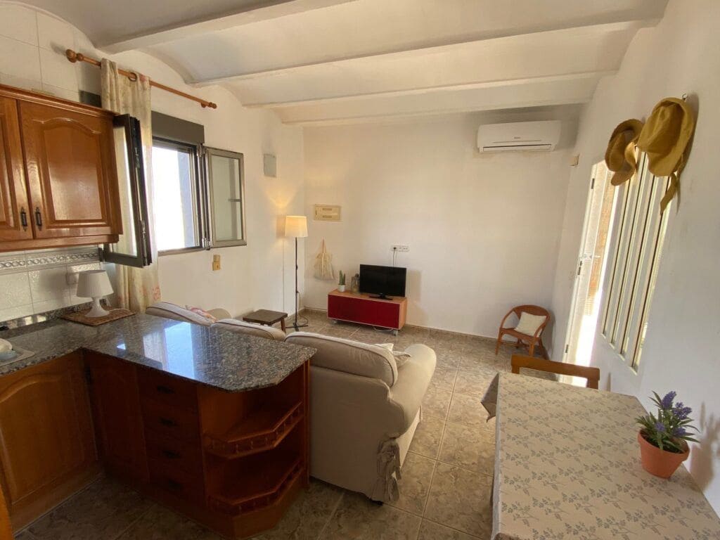 2 makuuhuone Kaupallinen myytävänä paikassa Oliva - 619 000 € (Ref: 9095353)