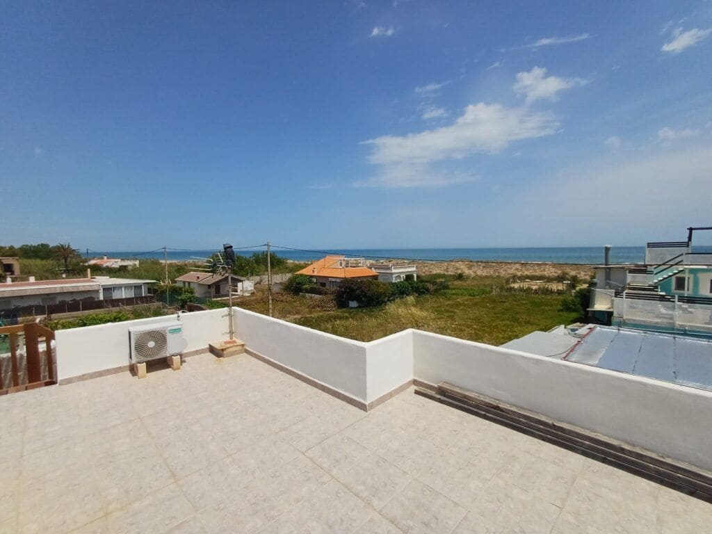 2 makuuhuone Kaupallinen myytävänä paikassa Oliva - 619 000 € (Ref: 9095353)