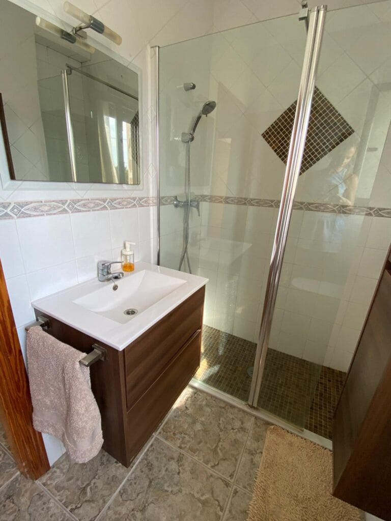 2 makuuhuone Kaupallinen myytävänä paikassa Oliva - 619 000 € (Ref: 9095353)