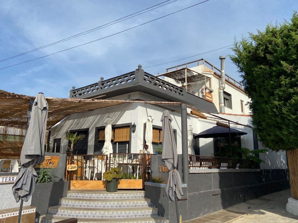 2 makuuhuone Kaupallinen myytävänä paikassa Oliva - 619 000 € (Ref: 9095353)