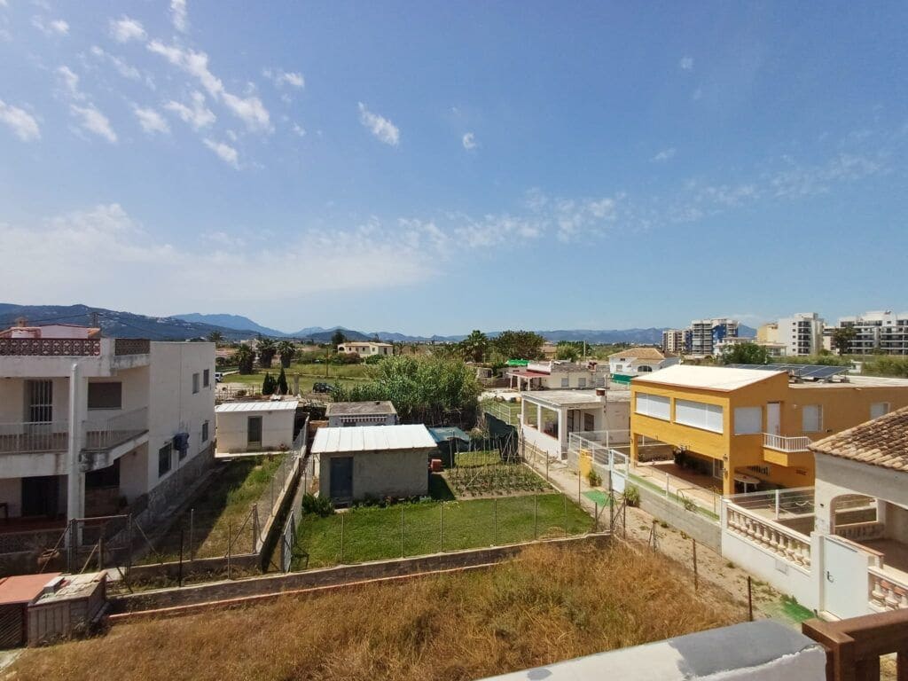 2 makuuhuone Kaupallinen myytävänä paikassa Oliva - 619 000 € (Ref: 9095353)