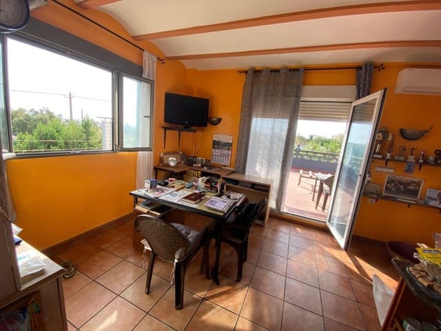 2 makuuhuone Kaupallinen myytävänä paikassa Oliva - 619 000 € (Ref: 9095353)