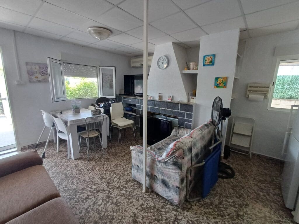 2 soveværelse Villa til salg i Oliva med garage - € 185.000 (Ref: 9156116)