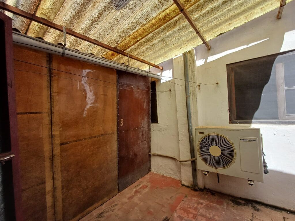 5 soverom Hus til salgs i Oliva - € 129 950 (Ref: 9156117)