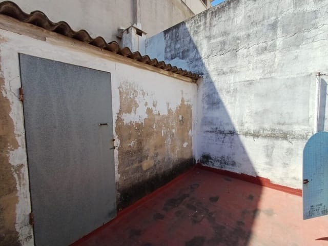 5 soverom Hus til salgs i Oliva - € 129 950 (Ref: 9156117)