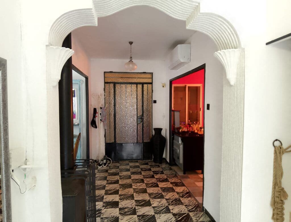 5 sovrum Hus till salu i Oliva med garage - 220 000 € (Ref: 9228660)