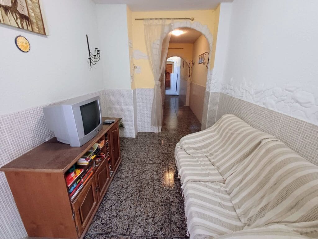 1 makuuhuone Omakotitalo myytävänä paikassa Oliva - 95 000 € (Ref: 9228663)