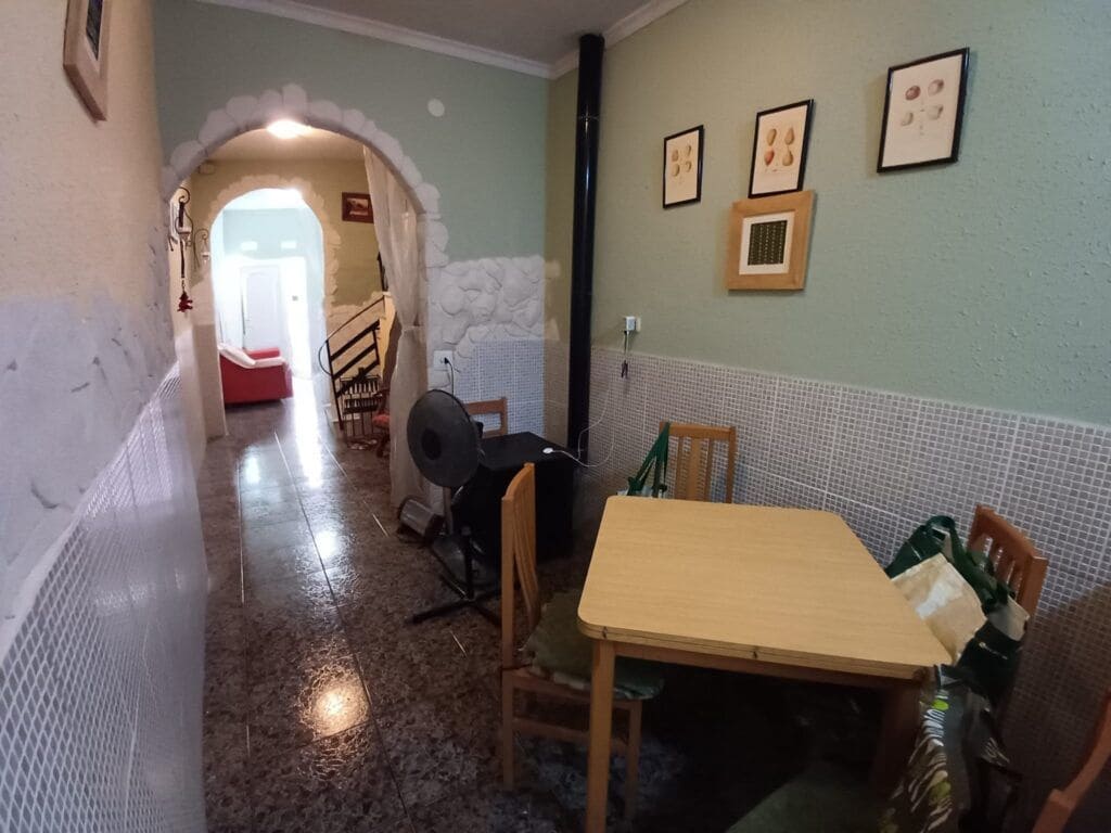 1 makuuhuone Omakotitalo myytävänä paikassa Oliva - 95 000 € (Ref: 9228663)