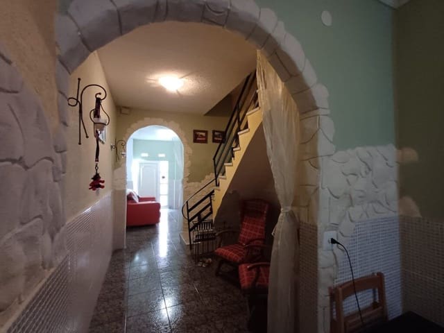 1 makuuhuone Omakotitalo myytävänä paikassa Oliva - 95 000 € (Ref: 9228663)