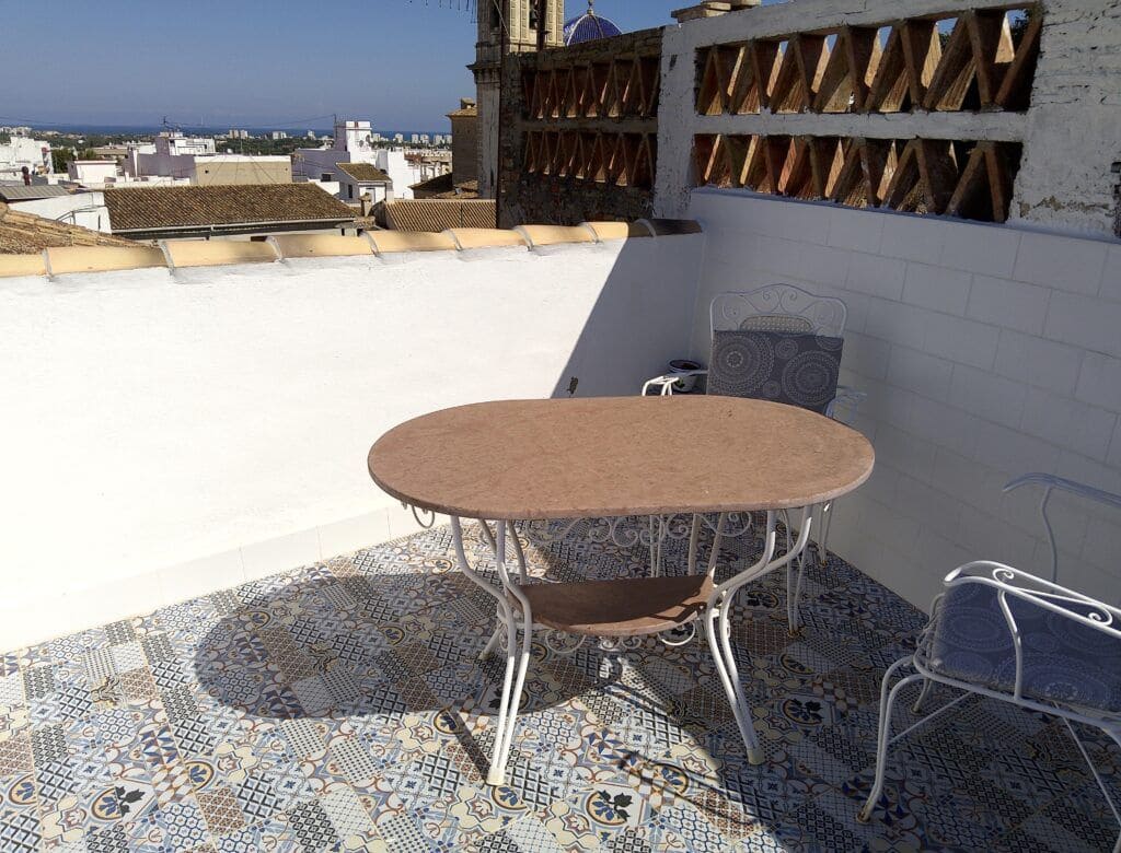 1 makuuhuone Omakotitalo myytävänä paikassa Oliva - 135 000 € (Ref: 9303373)