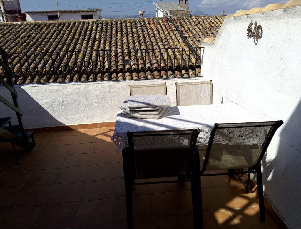 1 makuuhuone Omakotitalo myytävänä paikassa Oliva - 135 000 € (Ref: 9303373)