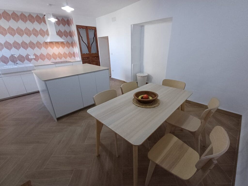 4 soverom Hus til salgs i Oliva - € 185 000 (Ref: 9375081)