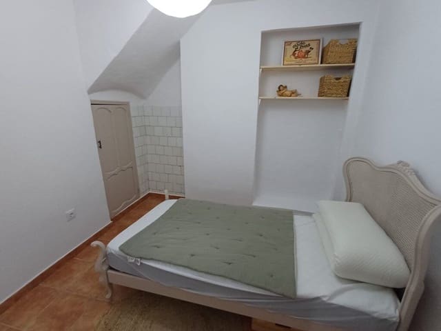 4 soverom Hus til salgs i Oliva - € 185 000 (Ref: 9375081)