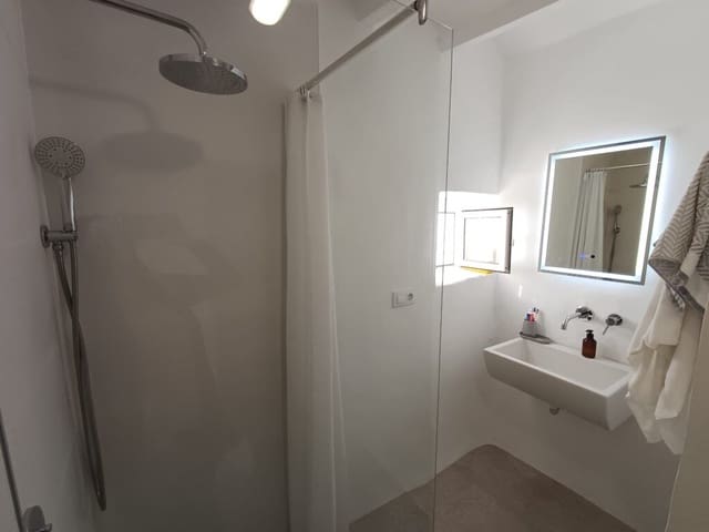 4 soverom Hus til salgs i Oliva - € 185 000 (Ref: 9375081)