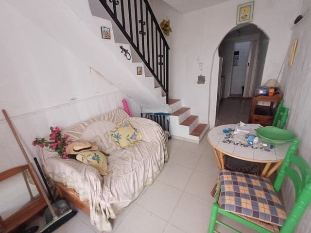 1 makuuhuone Omakotitalo myytävänä paikassa Oliva - 75 000 € (Ref: 9375084)