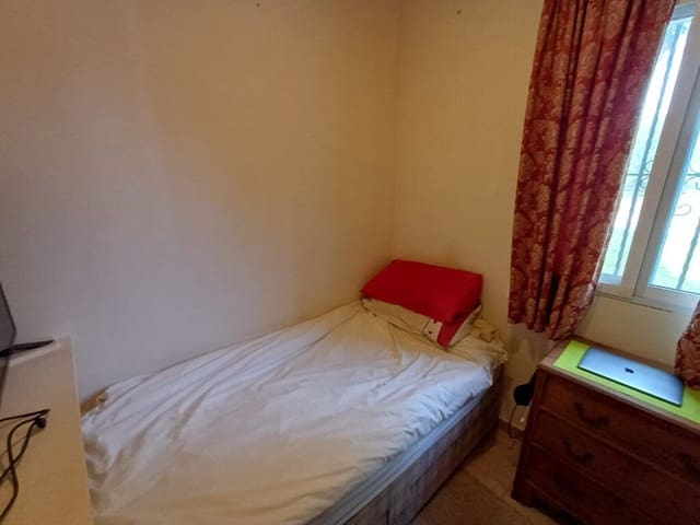 2 soveværelse Villa til salg i Oliva med garage - € 199.000 (Ref: 9390406)