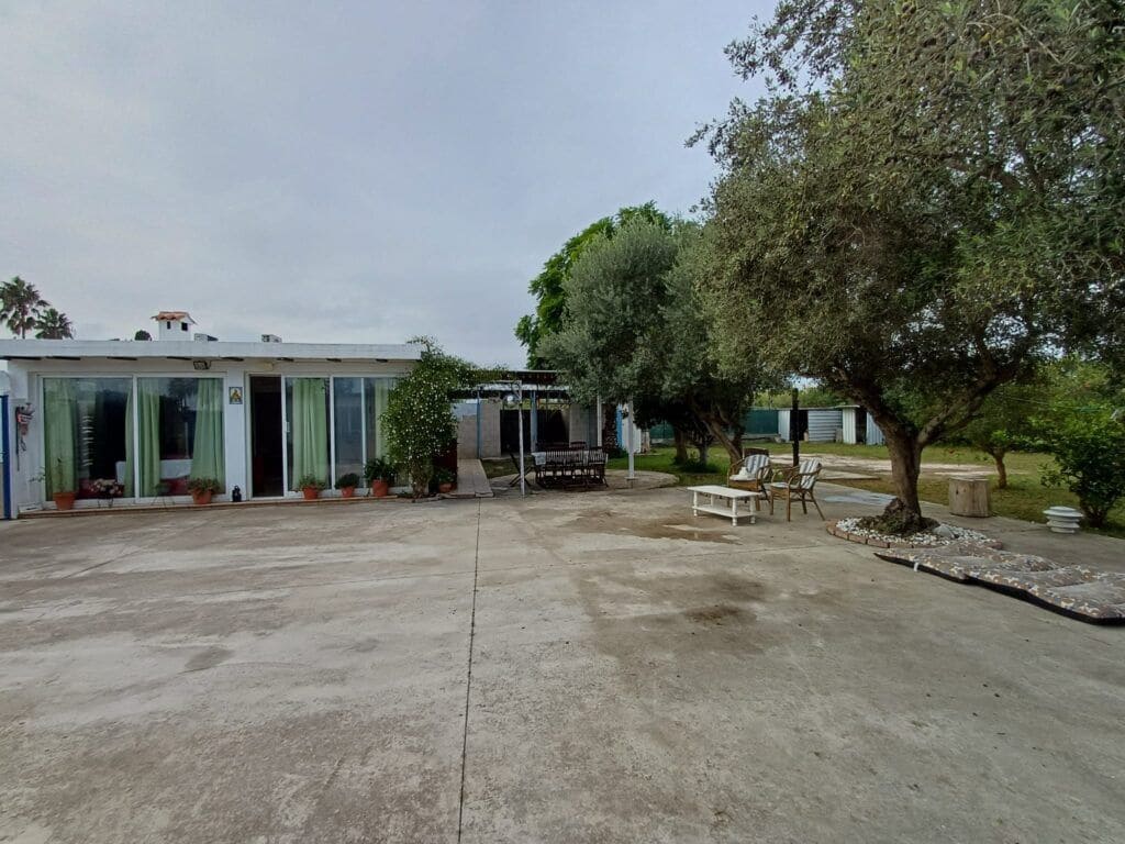 2 bedroom Villa for sale in Oliva with garage - € 199,000 (Ref: 9390406)