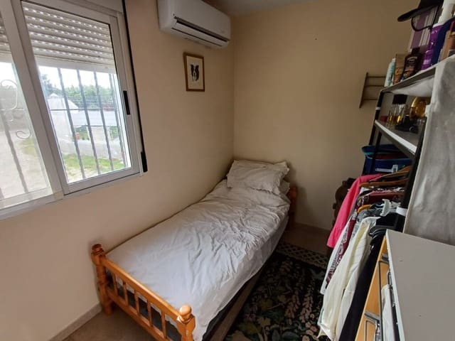 2 soveværelse Villa til salg i Oliva med garage - € 199.000 (Ref: 9390406)