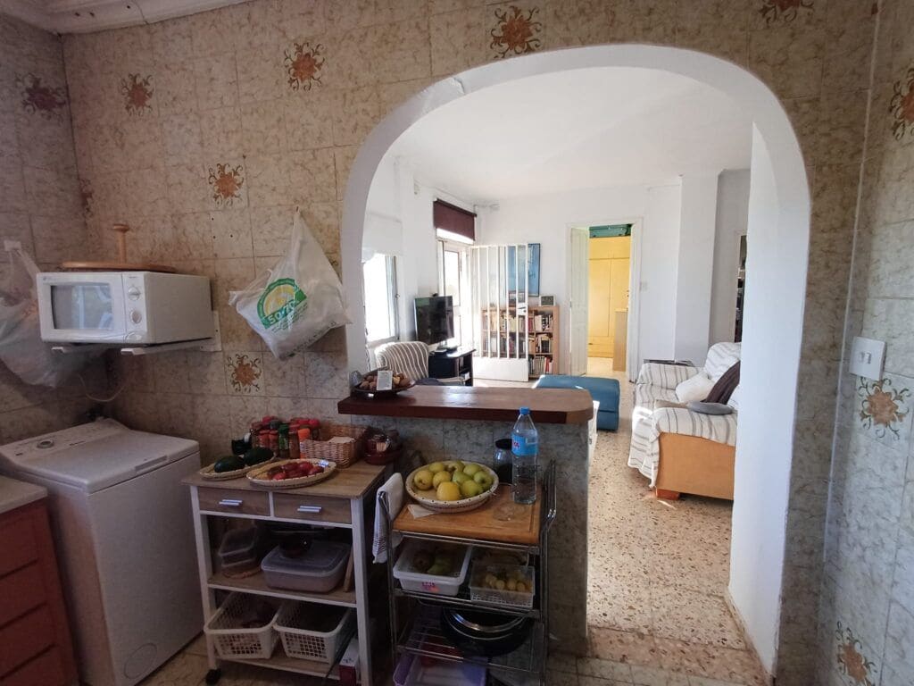 2 bedroom Villa for sale in Oliva with pool - € 250,000 (Ref: 9425698)