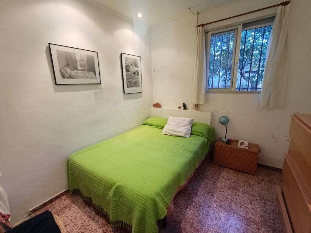 2 bedroom Villa for sale in Oliva with pool - € 250,000 (Ref: 9425698)