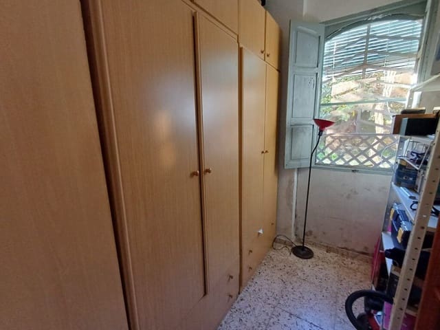 2 makuuhuone Huvila myytävänä paikassa Oliva mukana uima-altaan - 235 000 € (Ref: 9425698)