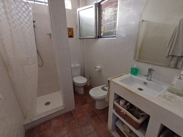 2 makuuhuone Huvila myytävänä paikassa Oliva mukana uima-altaan - 235 000 € (Ref: 9425698)