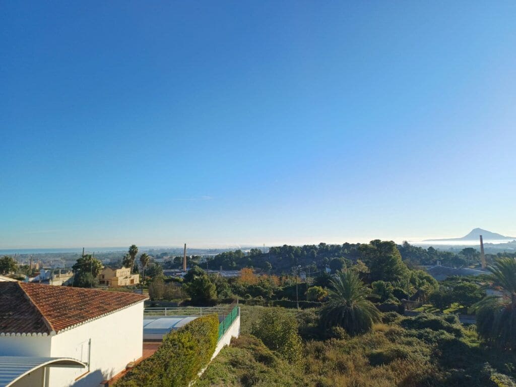 2 bedroom Villa for sale in Oliva with pool - € 250,000 (Ref: 9425698)