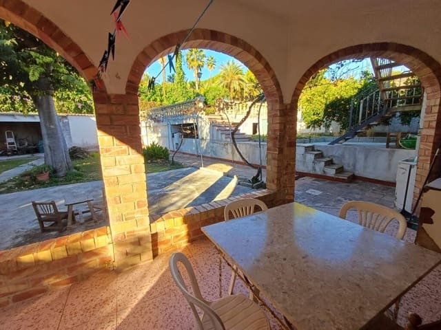 2 makuuhuone Huvila myytävänä paikassa Oliva mukana uima-altaan - 235 000 € (Ref: 9425698)