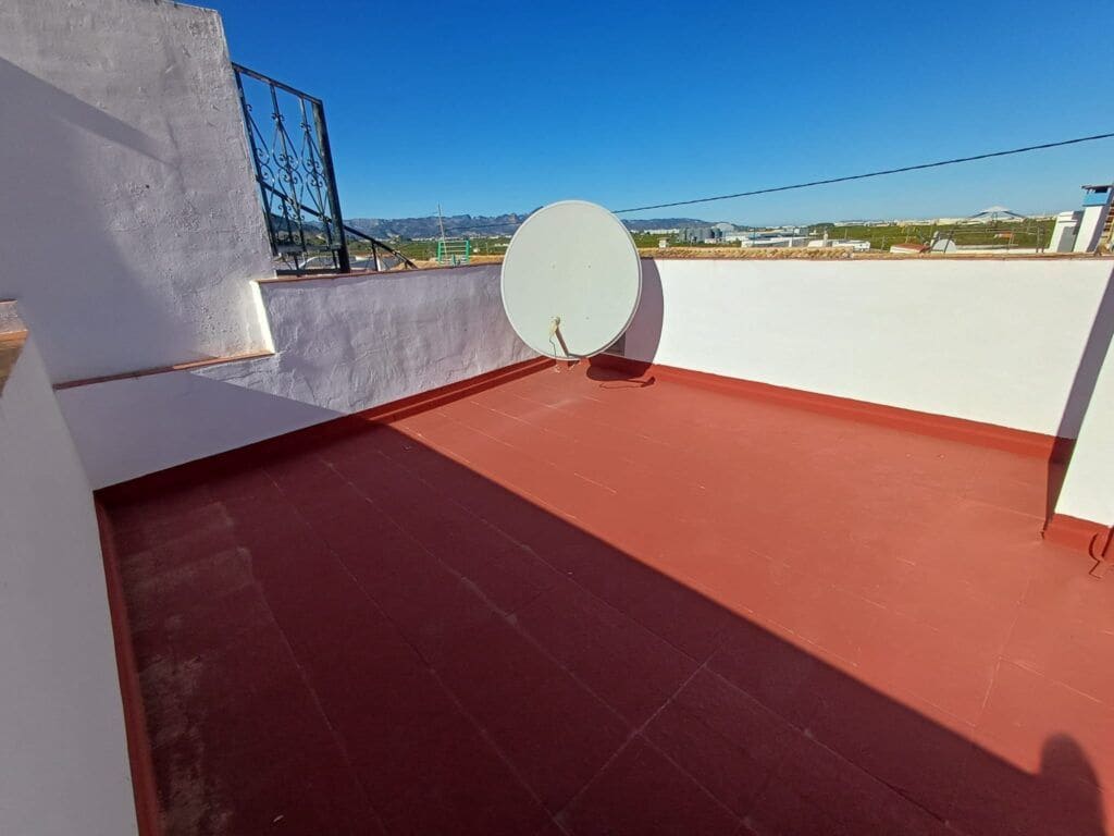 3 bedroom Townhouse for sale in Oliva - € 245,000 (Ref: 9425699)