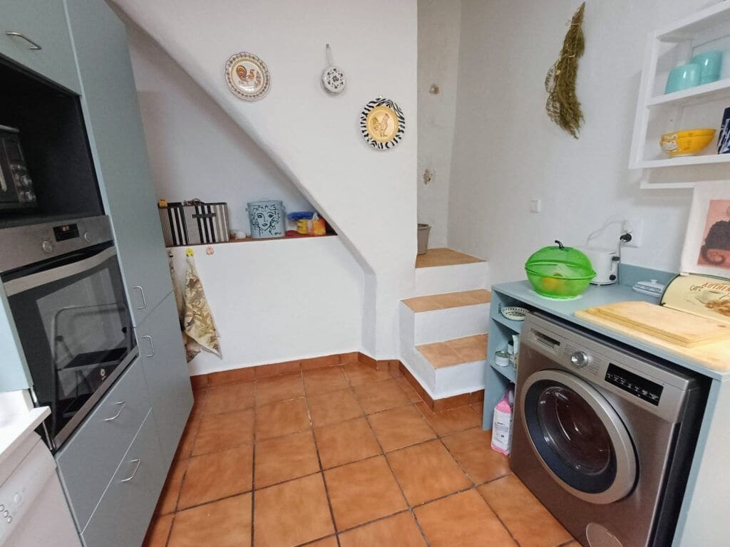 3 bedroom Townhouse for sale in Oliva - € 245,000 (Ref: 9425699)