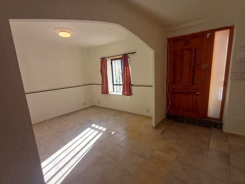 3 bedroom Townhouse for sale in Oliva - € 158,000 (Ref: 9425700)