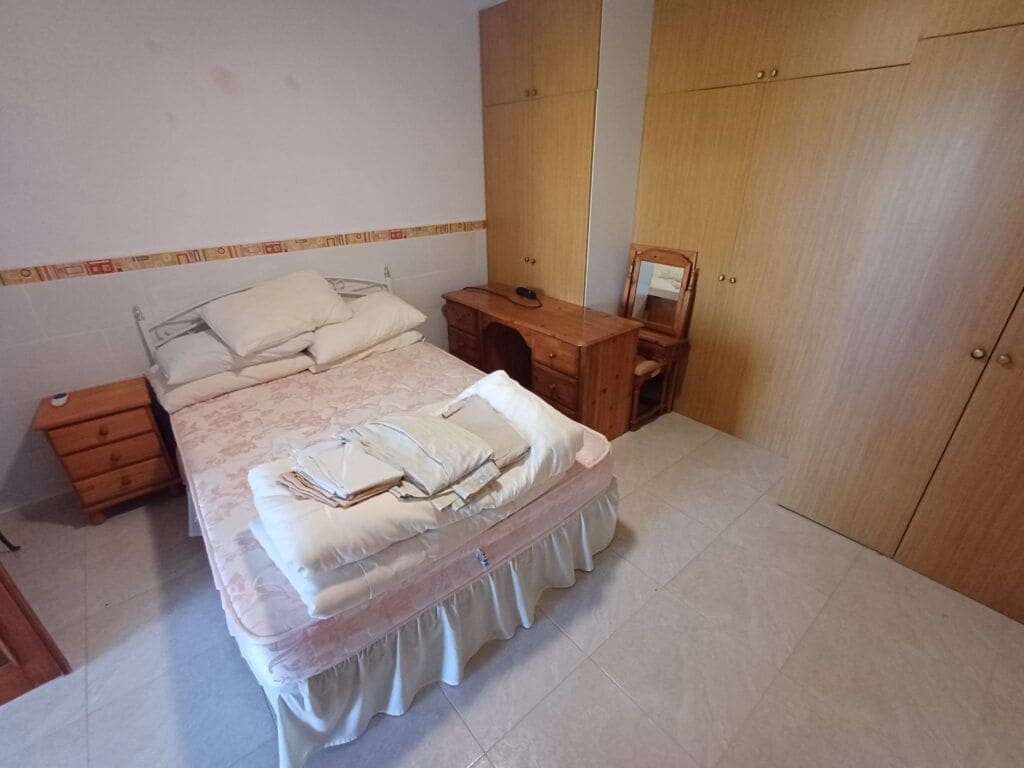 4 sovrum Hus till salu i Oliva med garage - 155 000 € (Ref: 9425703)