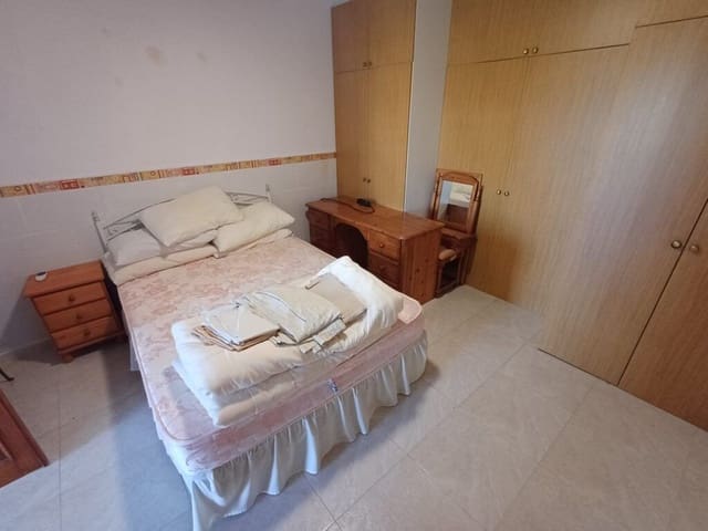 4 sovrum Hus till salu i Oliva med garage - 155 000 € (Ref: 9425703)