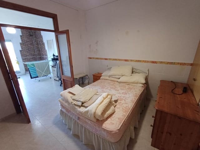 4 sovrum Hus till salu i Oliva med garage - 155 000 € (Ref: 9425703)