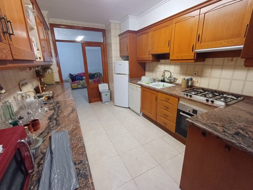 4 sovrum Hus till salu i Oliva med garage - 155 000 € (Ref: 9425703)