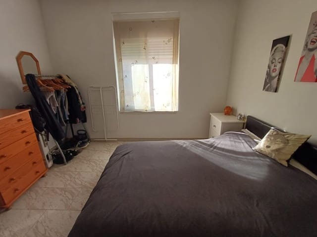 4 sovrum Hus till salu i Oliva med garage - 155 000 € (Ref: 9425703)