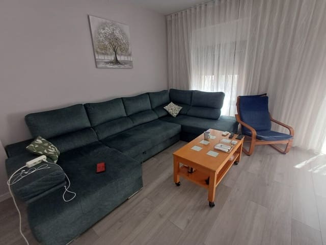 4 makuuhuone Omakotitalo myytävänä paikassa Oliva - 215 000 € (Ref: 9497045)