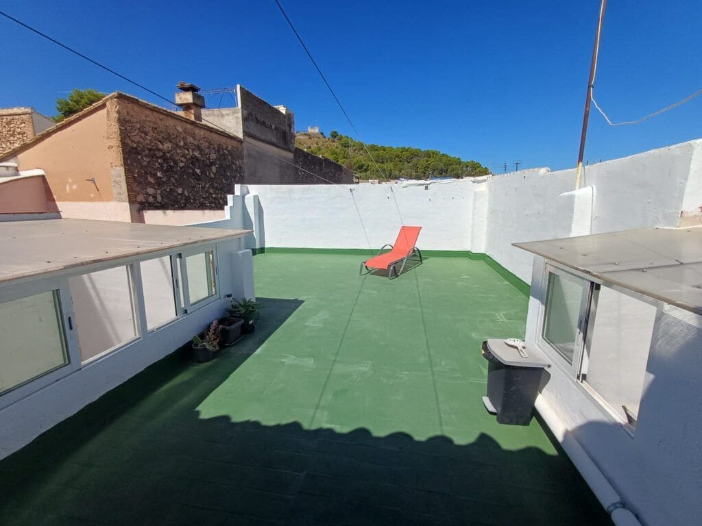 4 bedroom Townhouse for sale in Oliva - € 215,000 (Ref: 9497045)