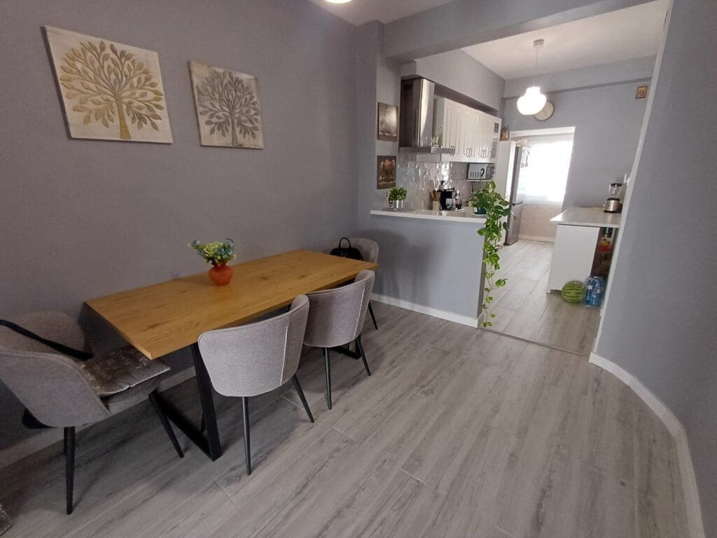 4 bedroom Townhouse for sale in Oliva - € 215,000 (Ref: 9497045)