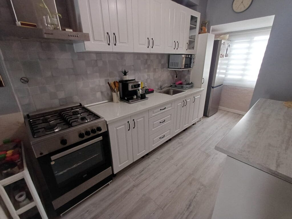 4 bedroom Townhouse for sale in Oliva - € 215,000 (Ref: 9497045)