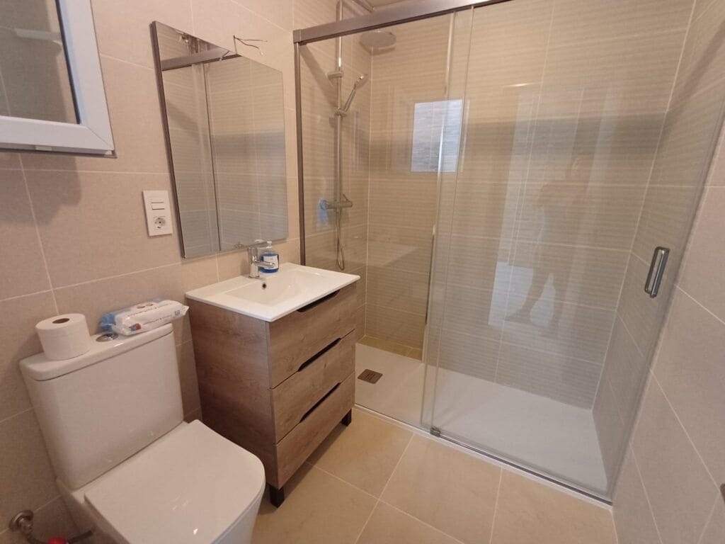 4 bedroom Townhouse for sale in Oliva - € 215,000 (Ref: 9497045)