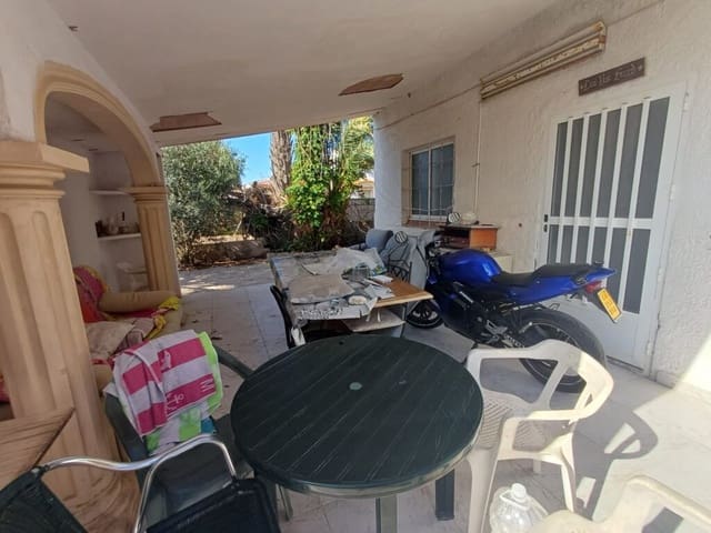 13 makuuhuone Kaupallinen myytävänä paikassa Oliva mukana uima-altaan 
autotalli - 450 000 € (Ref: 9497046)