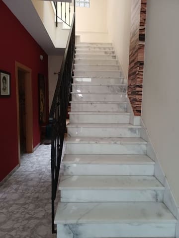 3 soverom Hus til salgs i Oliva med garasje - € 240 000 (Ref: 9497048)