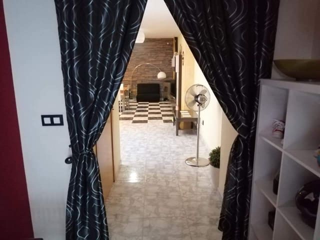 3 soverom Hus til salgs i Oliva med garasje - € 240 000 (Ref: 9497048)